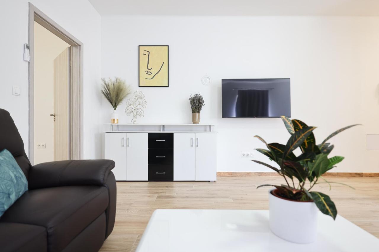 Mathilda'S Apartment ザダル エクステリア 写真
